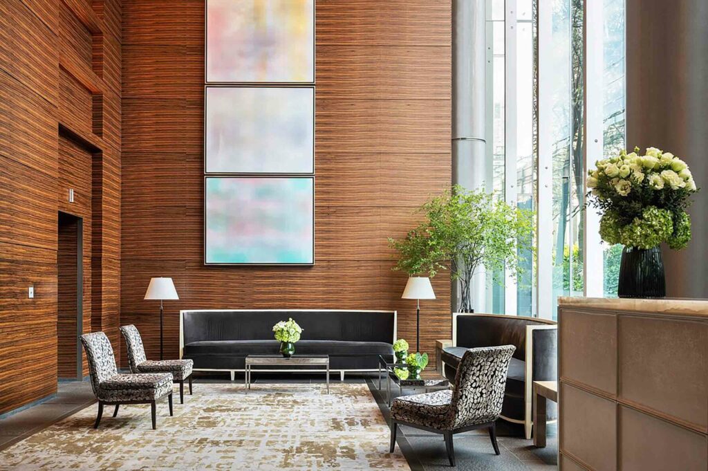 Four Seasons Hotel Tokyo At Marunouchi lobby and furnishings