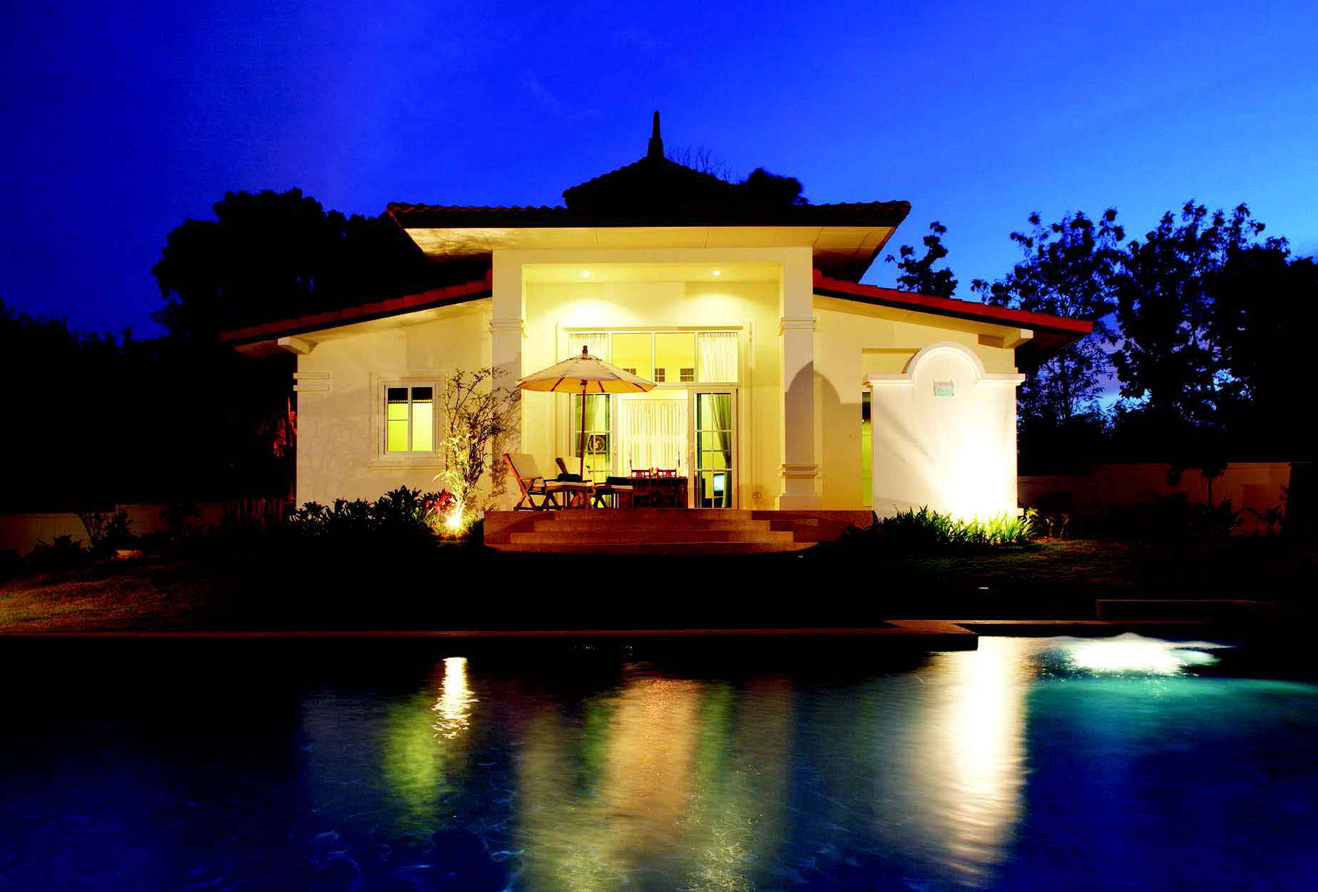 Banyan, Hua Hin