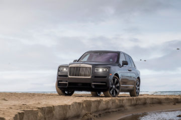 Rolls Royce Cullinan, Peninsula Beverly Hills, Los Angeles, California, USA