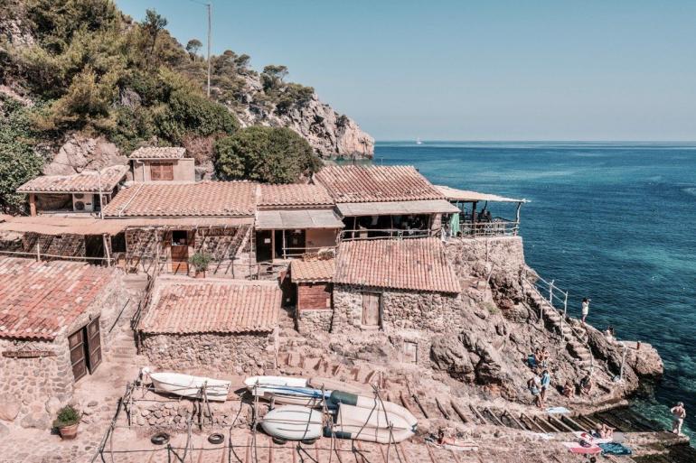 Nobu Ibiza Bay will host Stuart Cantor's Balearic Bliss exhibition when it reopens