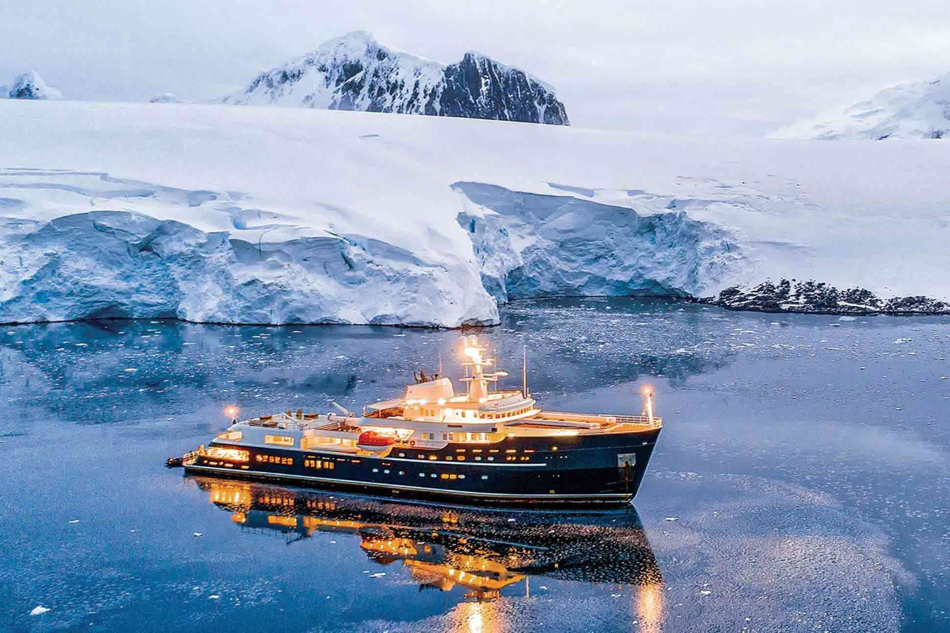 LEGEND yacht, Ahoy Club, Antarctica