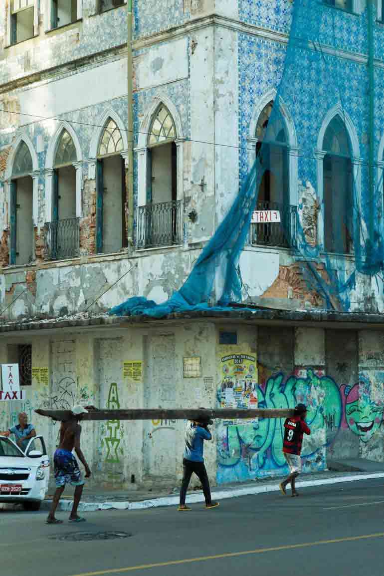 Everyday life in Salvador, Brazil. A photo series by Martin Perry