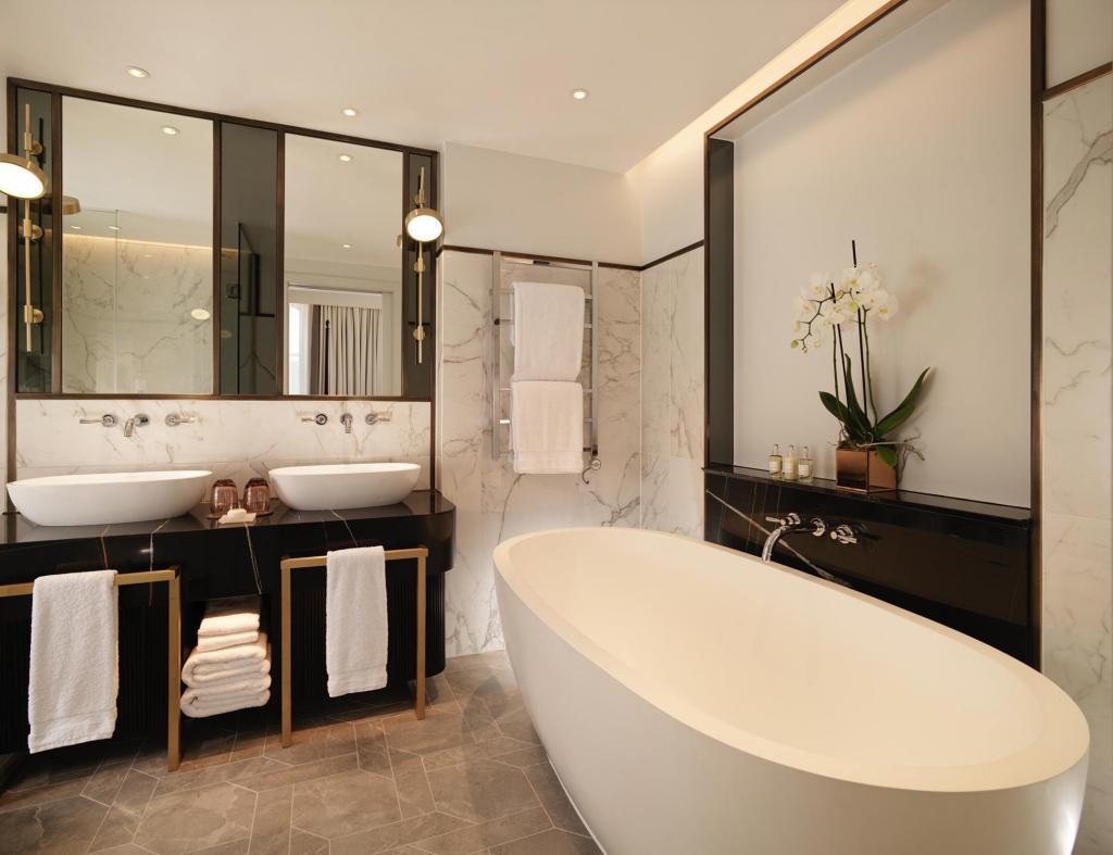 Bathroom at the Biltmore Mayfair, London a Hilton LXR hotels property