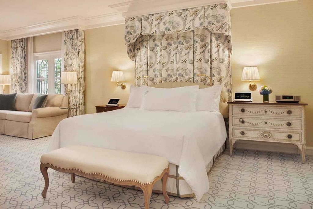 Villa bedroom at The Peninsula Beverly Hills