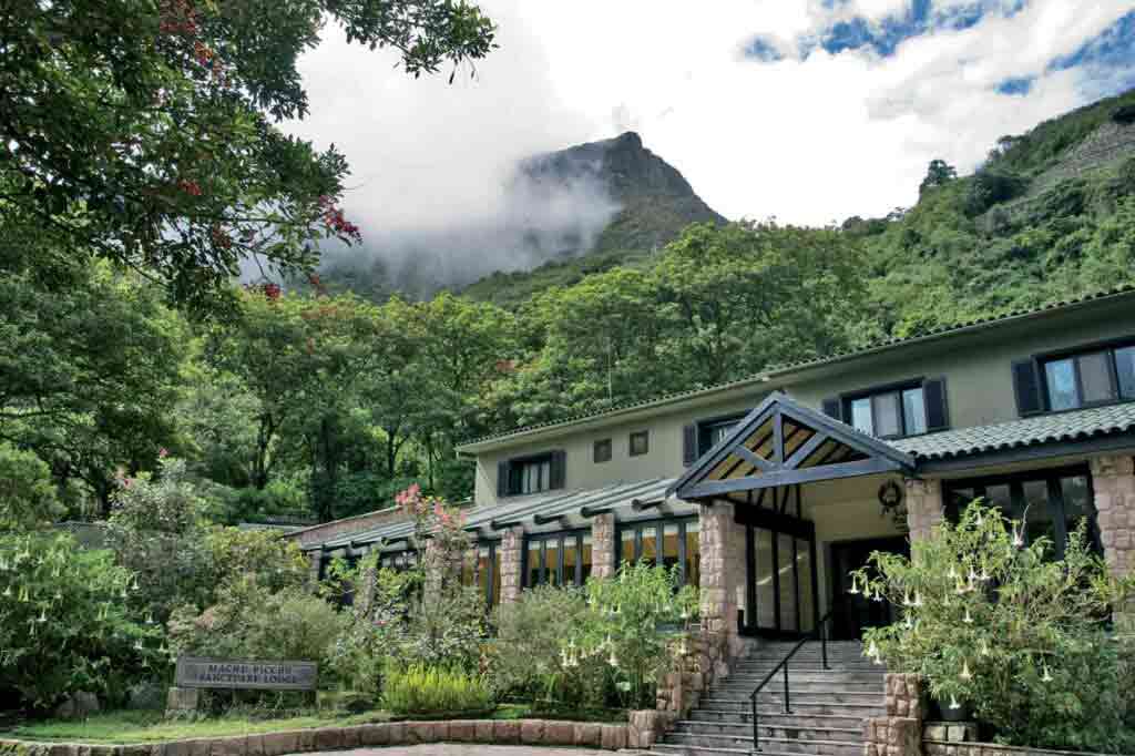 Belmond Hiram Bingham, Peru reaches the Belmond Sanctuary Lodge