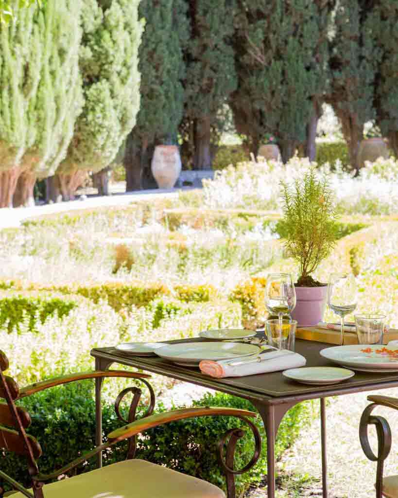 Outdoors lunch at the Hostellerie de l'Abbaye de la Celle, La Celle, France