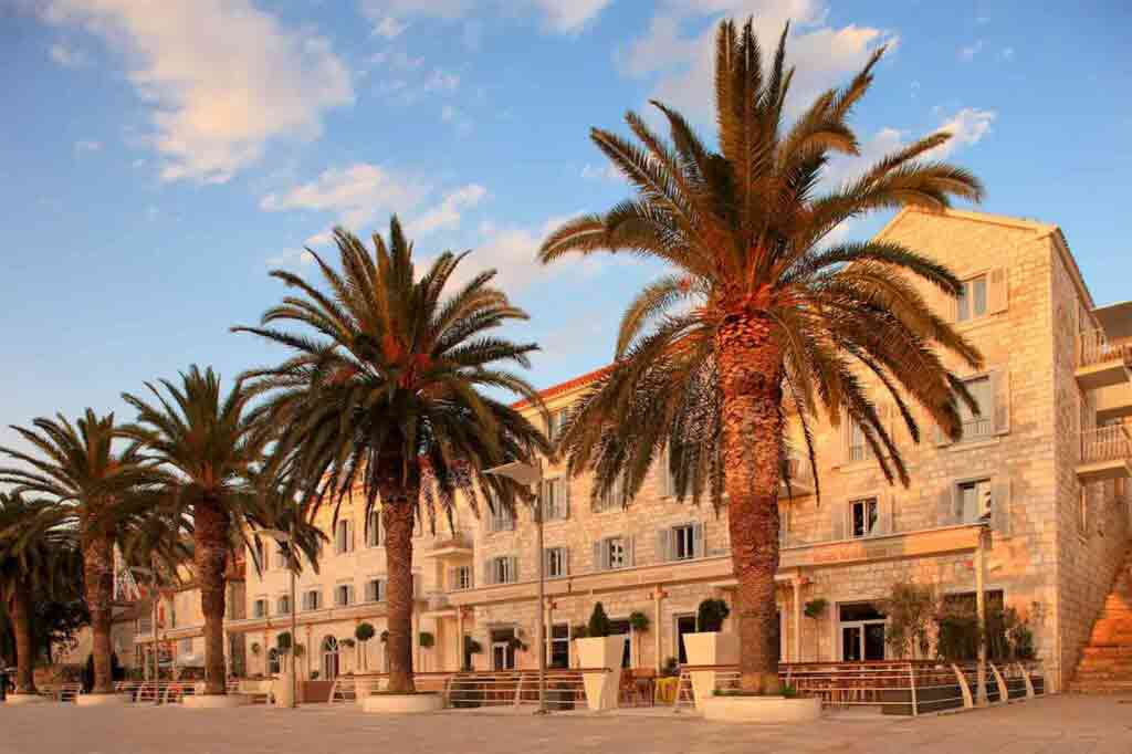 Riva, Hvar Yacht Harbour Hotel exterior