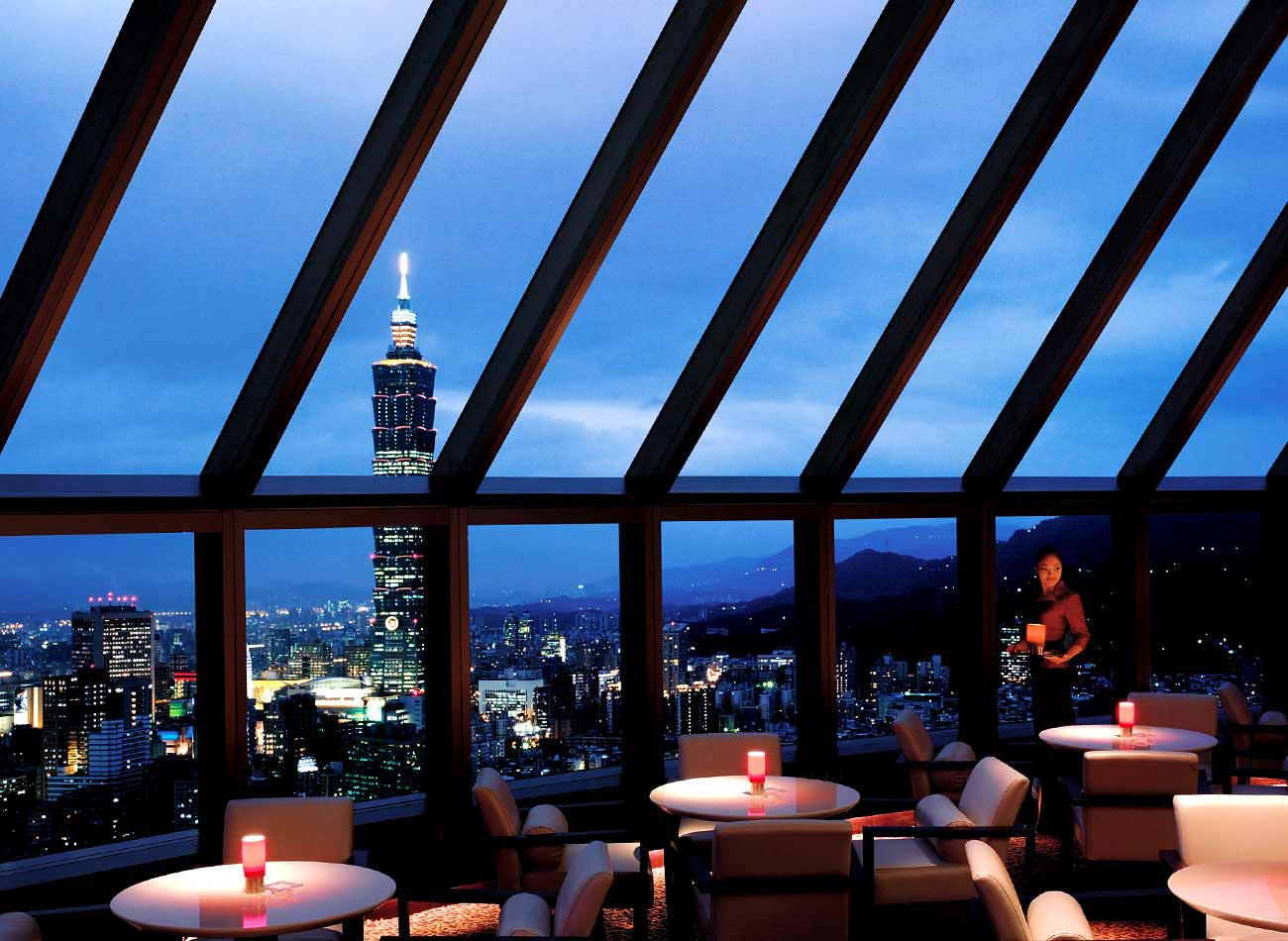 Shangrila Far Eastern Plaza Taipei, Taiwan. Hotel review by OutThere