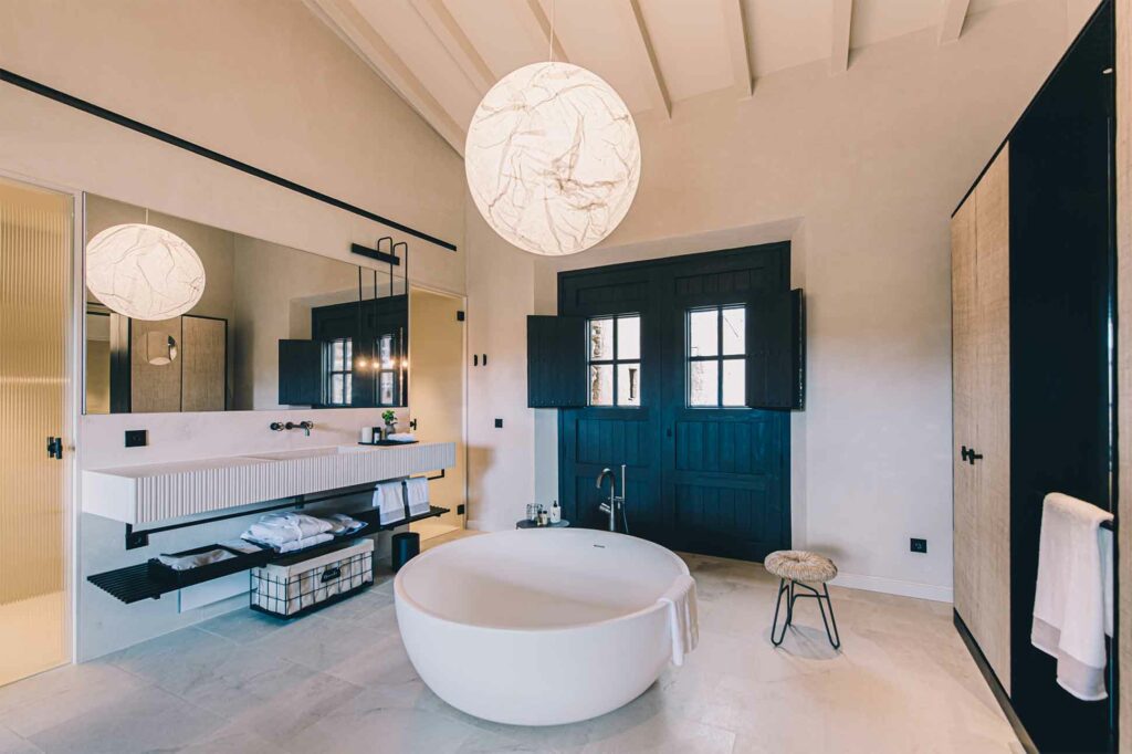 Bathtub at Can Ferrereta, Santanyí, Mallorca, Spain