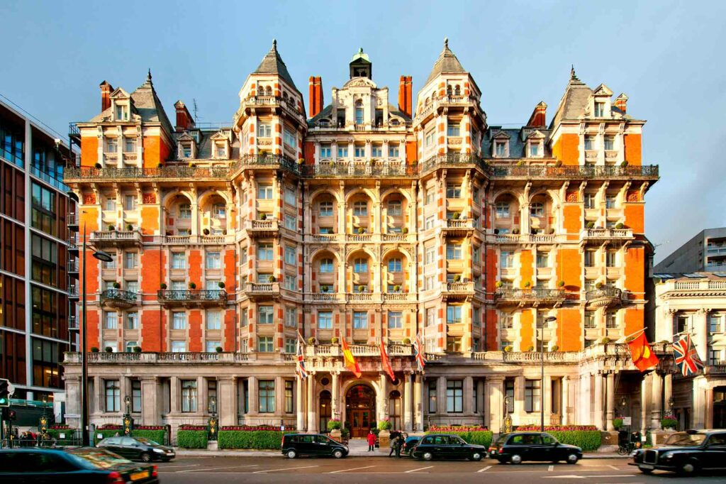 Mandarin Oriental Hyde Park London exterior