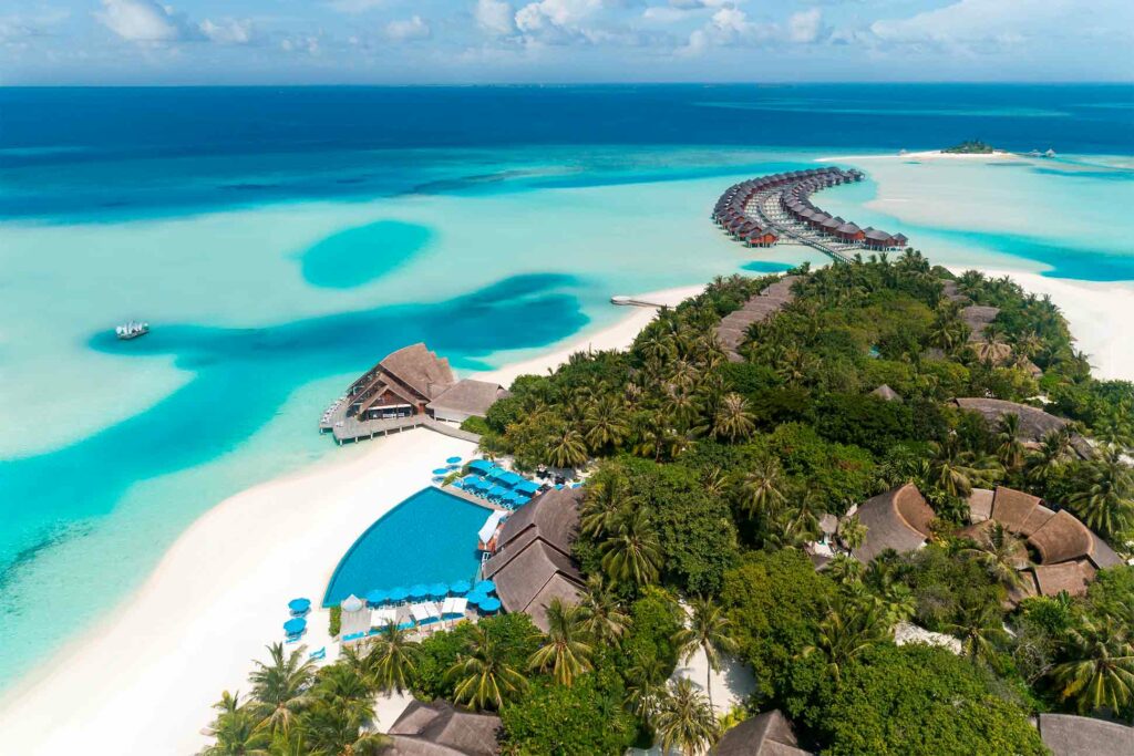 Infinity pool at the Anantara Dhigu Maldives Resort, The Maldives