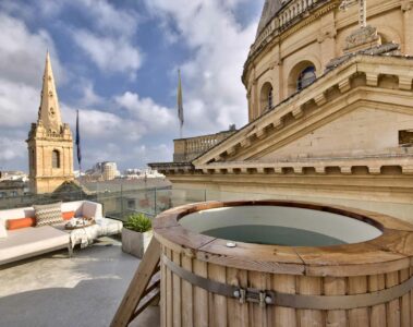 Casa Ellul Valletta rooftop suite jacuzzi