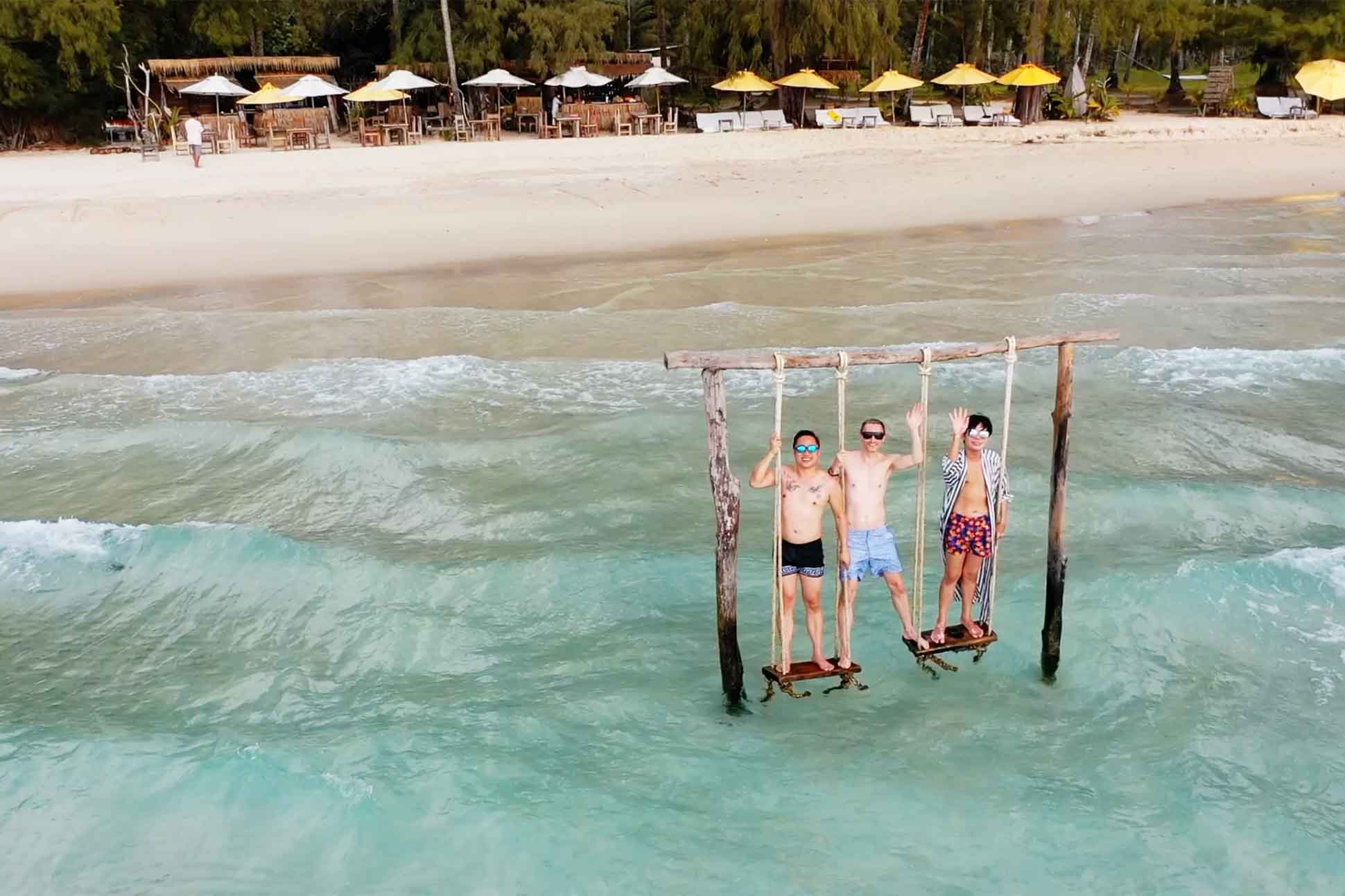 Uwern Jong, Martin Perry and Ohm Mornphan at Soneva Kiri