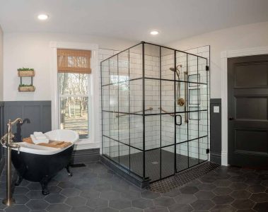 The Homestead at Dant Crossing bathroom