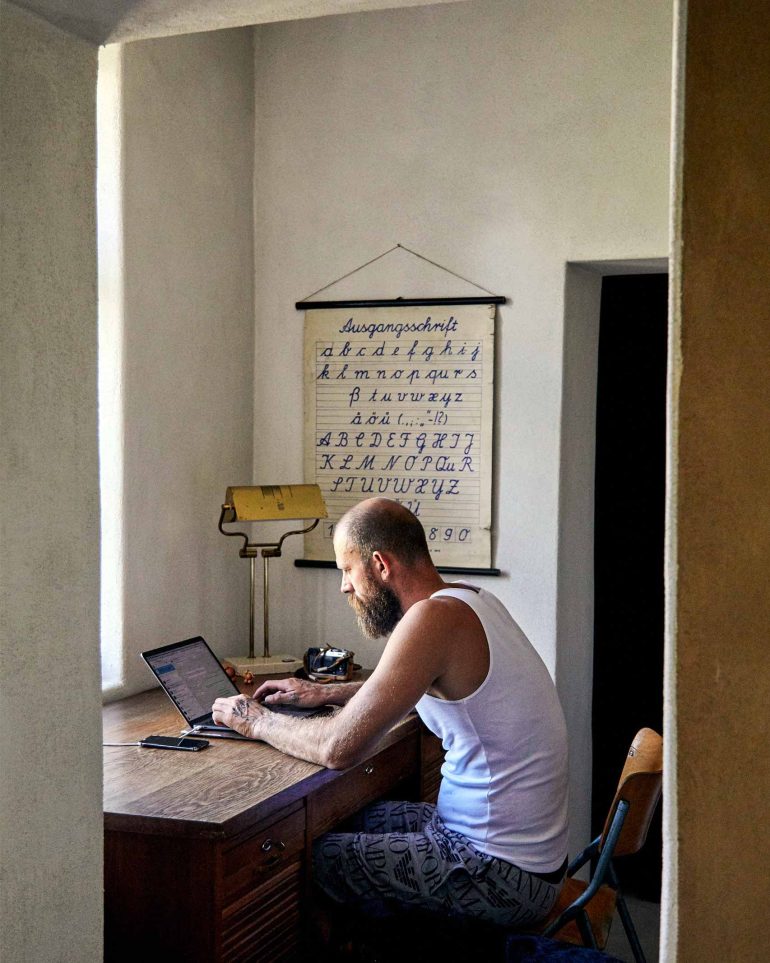 Andreas Zaremba working at Hof Flieht, Uckermark, Germany