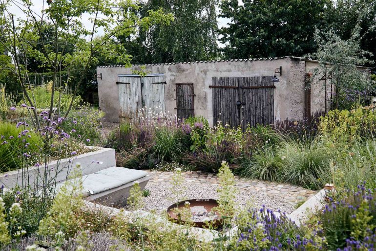 A shed in the garden at Hof Flieht, Uckermark, Germany