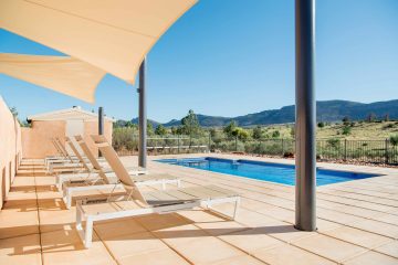 Sublime pool area against a backdrop of clear skies and an untouched South Australian landscape