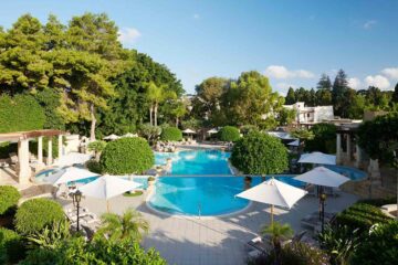 Pool and gardens at the Corinthia Palace Malta