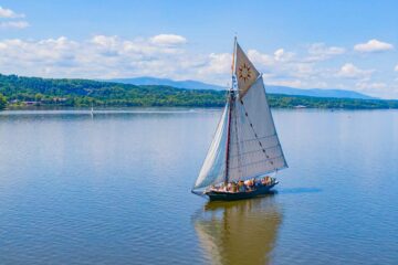 Sloop on Hudson River in Dutchess County