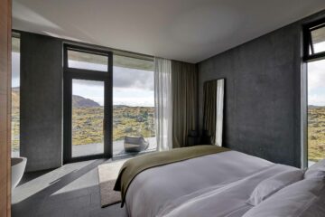 A bedroom at The Retreat at Blue Lagoon, Grindavík, Iceland