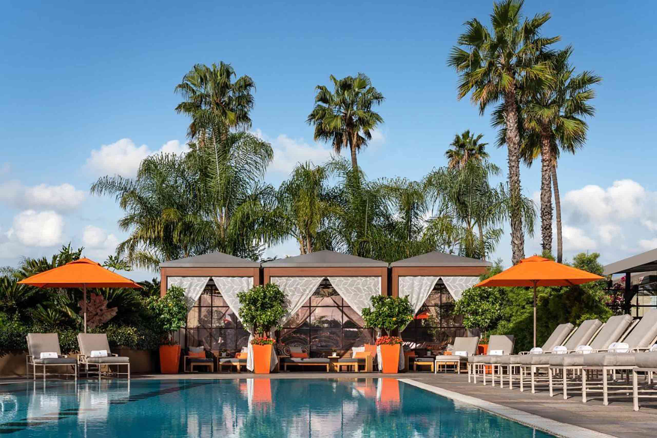 Four Seasons Los Angeles at Beverly Hills pool