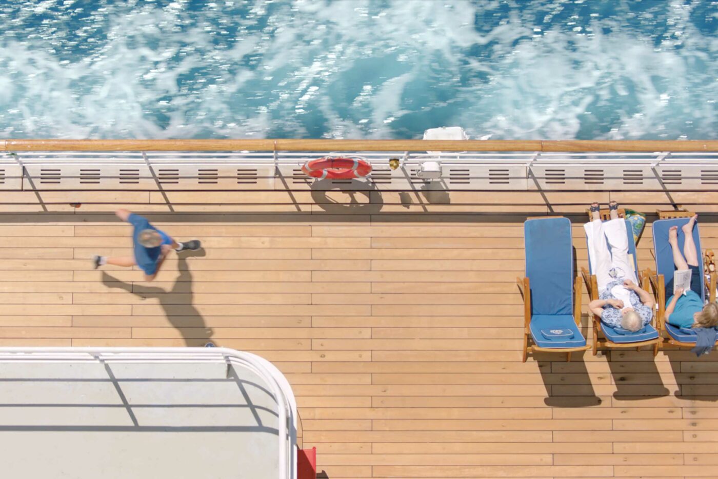 A passenger goes for a job aboard the Queen Mary 2, Cunard