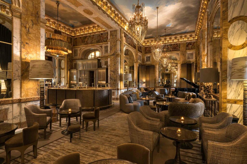 Bar Les Ambassadeurs, Paris, France