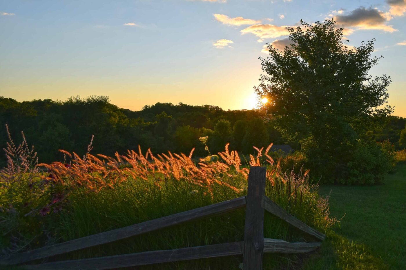 A sunset image shot by Geoffrey Mikol of River Bend Gallery, Galena, Illinois, USA