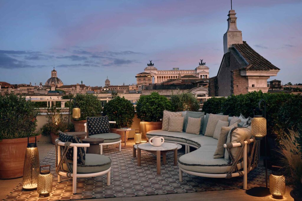 NOTOS rooftop restaurant in the Eternal City, Italy