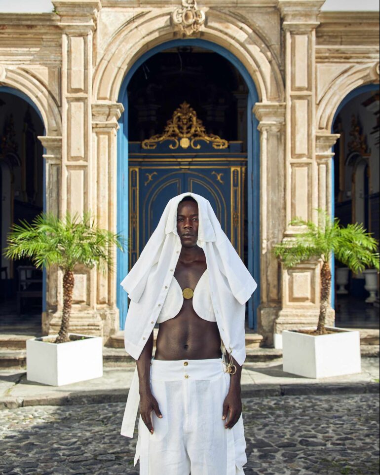 Fah Sampaio models a linen look in Salvador, Brazil