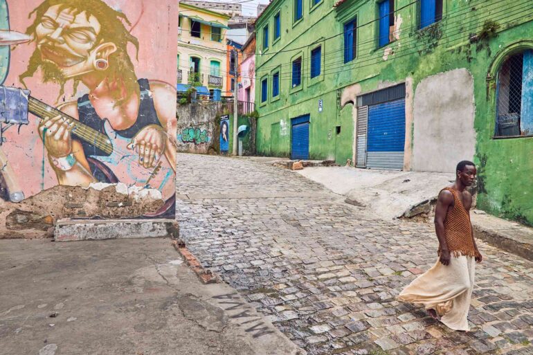 Fah Sampaio walks the streets of Salvador, Brazil